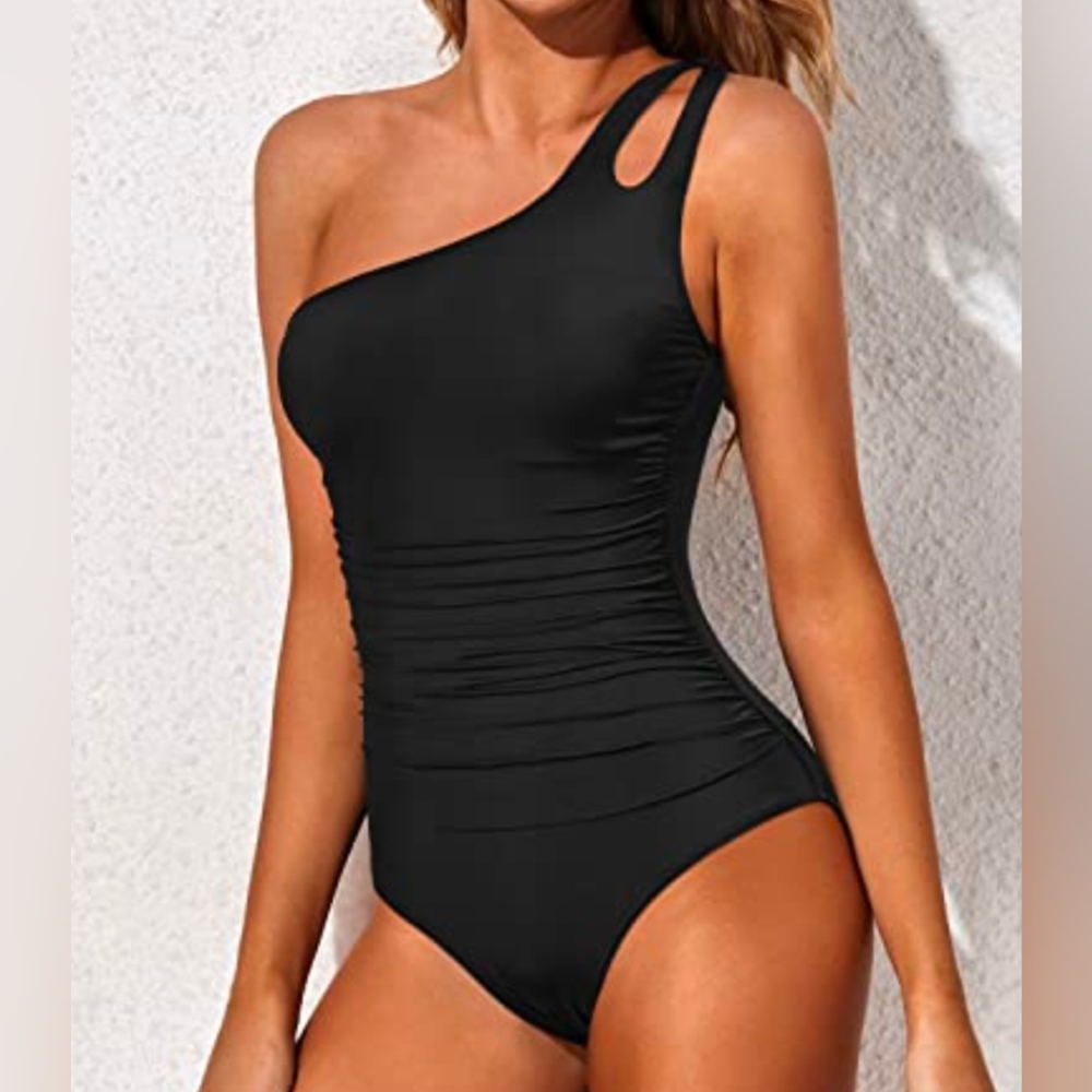 One-Shoulder Black Swimsuit Holipick M NWT